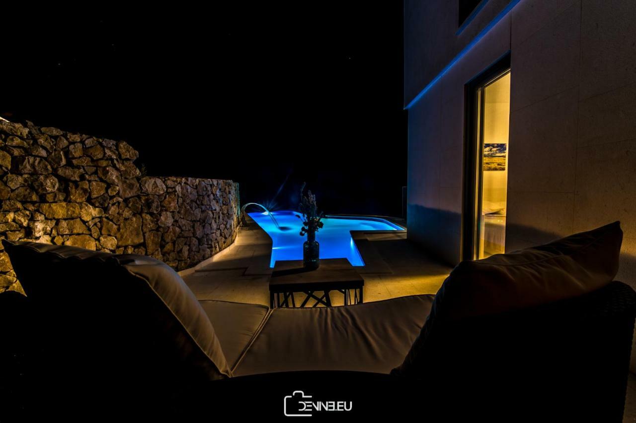 Villa Madomi Kustići Exteriör bild