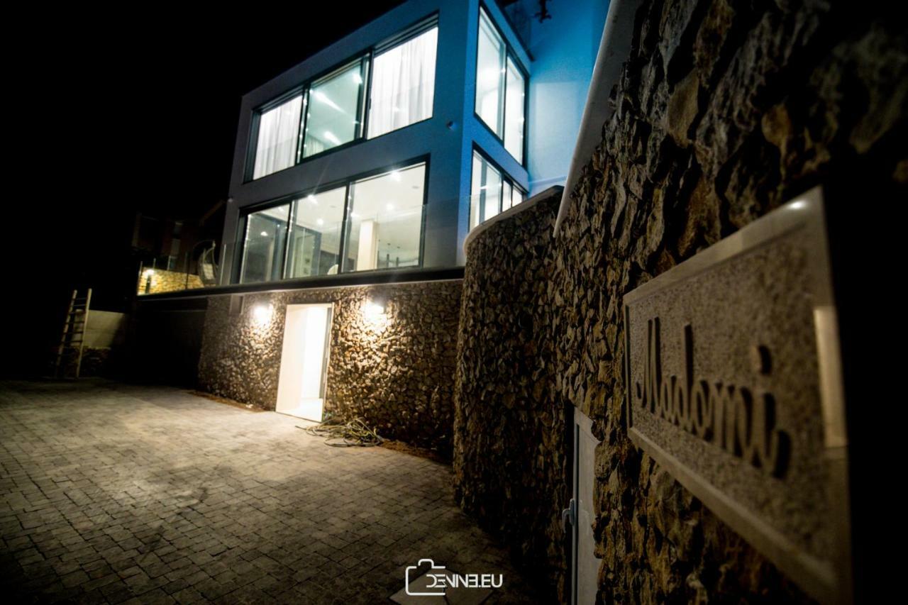Villa Madomi Kustići Exteriör bild
